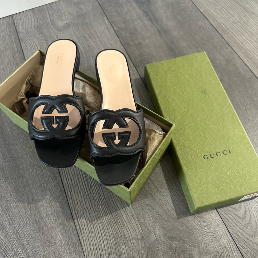 COPY - Gucci Black Mules with Iconic Horsebit Detail